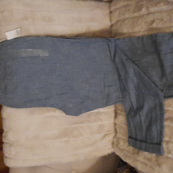 NWT GAP size 12 girlfriend chinos - Picture 2 of 3